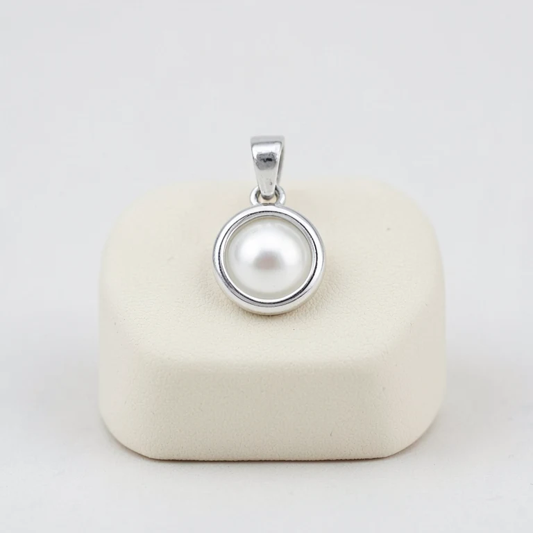 Imitation Silver-Tone Minimal Pendant