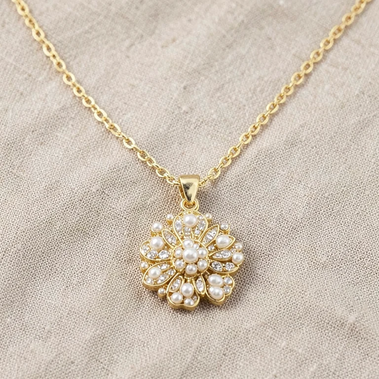 Imitation Kundan-Style Pendant Necklace